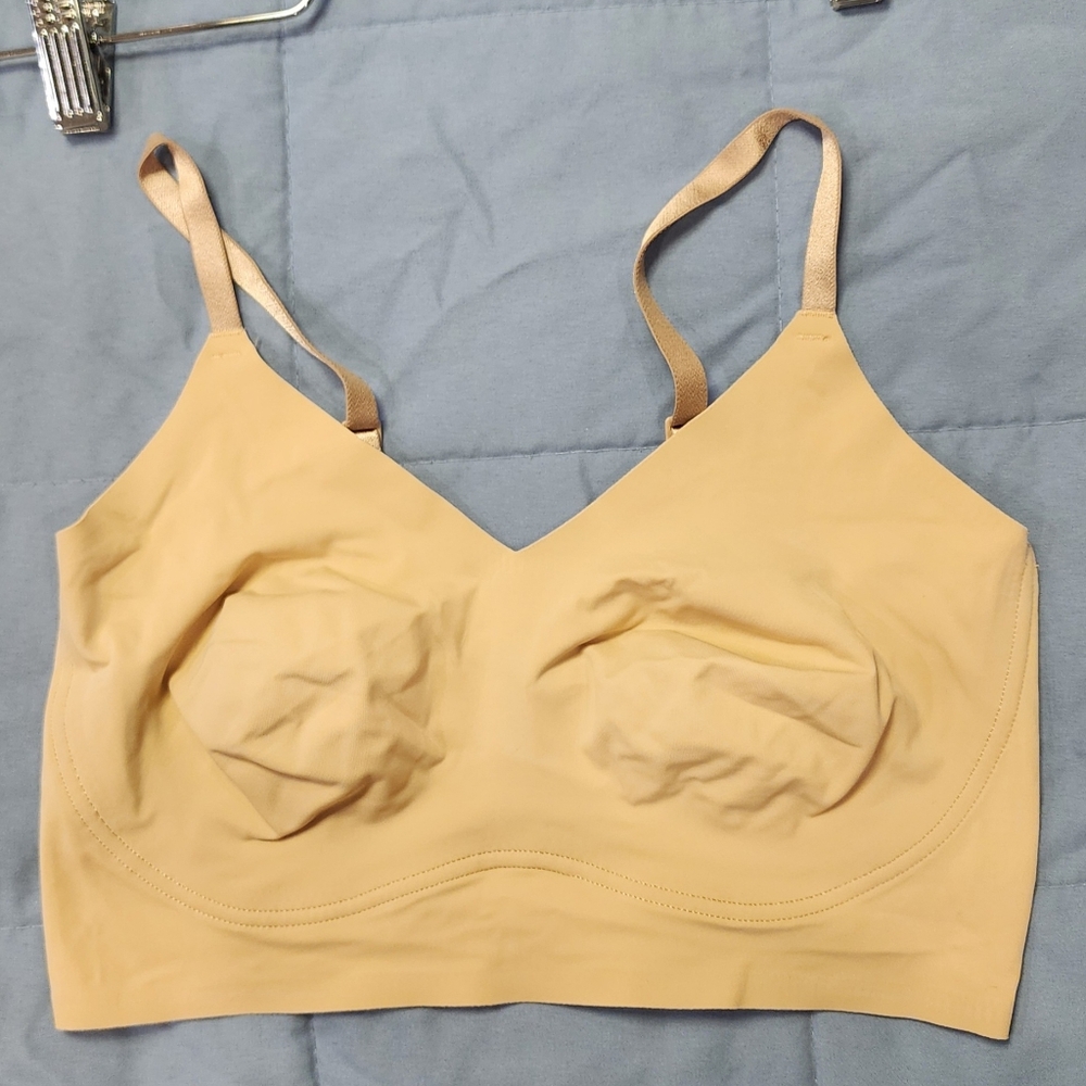 True and Co NWOT Bodylift Triangle Full Cup Wire Free Bra Size S